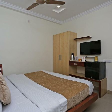 Oyo 3019 Hotel Lingaraj Bhubaneswar Zewnętrze zdjęcie