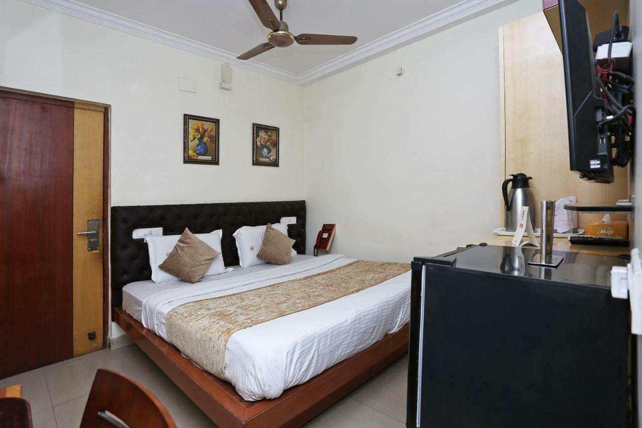 Oyo 3019 Hotel Lingaraj Bhubaneswar Zewnętrze zdjęcie