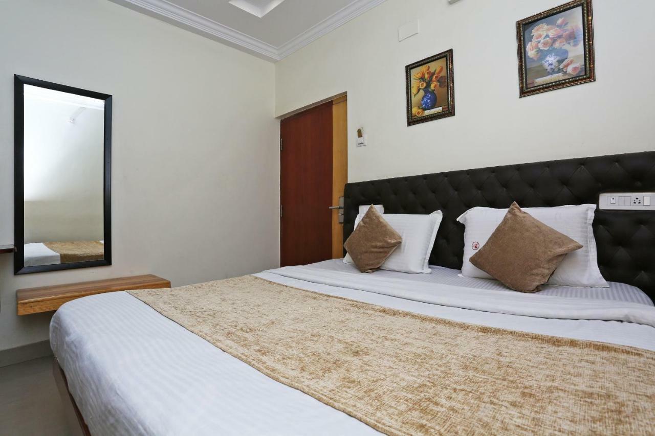 Oyo 3019 Hotel Lingaraj Bhubaneswar Zewnętrze zdjęcie