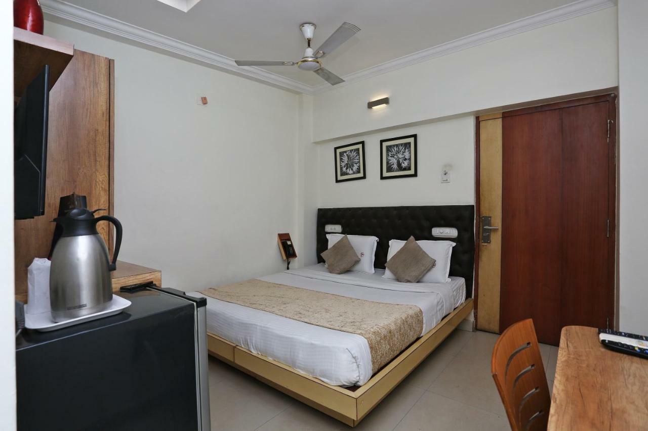 Oyo 3019 Hotel Lingaraj Bhubaneswar Zewnętrze zdjęcie